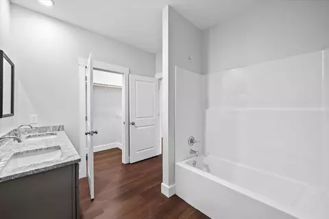 Bath - 2041 Ashley Lane Ln, Dalton, GA 30721 photo 1 of 2