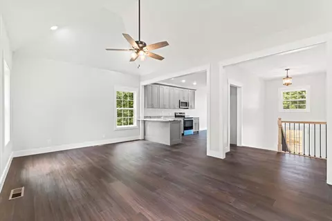 Living - 2041 Ashley Lane Ln, Dalton, GA 30721 photo 1 of 3