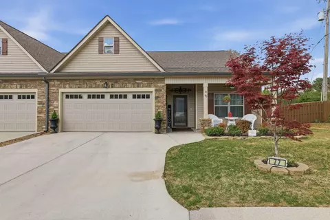 77 Peachstone Ln, Rossville, GA 30741