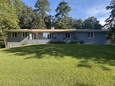 200 Dogwood Cir, Lafayette, GA 30728