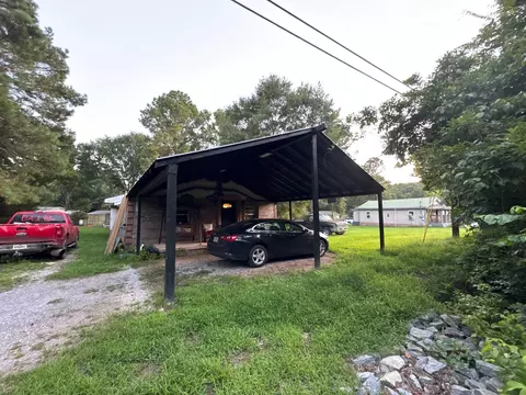 1070 Mountain View Rd, Trion, GA 30753