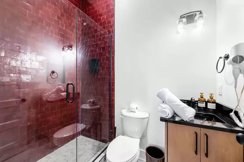 Bath - 315 Browbend Dr, Guild, TN 37340 photo 11 of 17