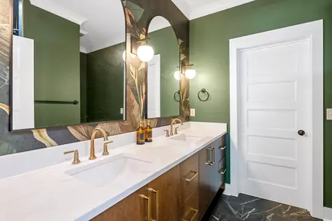 Bath - 315 Browbend Dr, Guild, TN 37340 photo 10 of 17