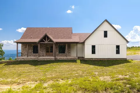 520 Bluff Mountain Dr, Evensville, TN 37332