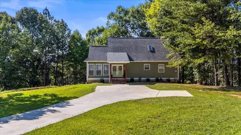 99 N Ridge Dr, Lafayette, GA 30728