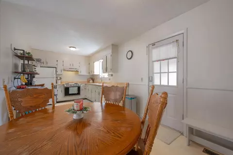 Dining - 2311 Saunders Rd, Ringgold, GA 30736 photo 1 of 1