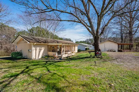 Exterior - 2311 Saunders Rd, Ringgold, GA 30736 photo 9 of 10