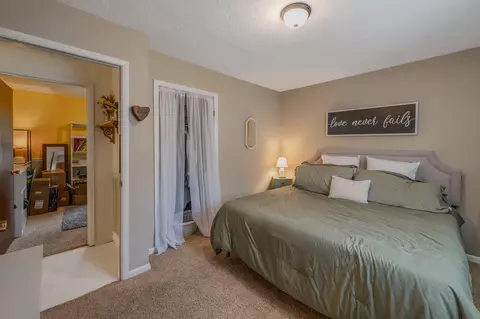 Bedroom - 2311 Saunders Rd, Ringgold, GA 30736 photo 1 of 8