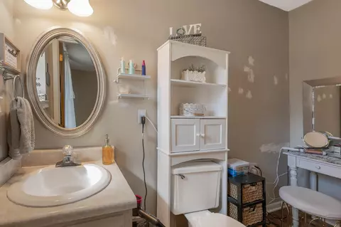 Bath - 2311 Saunders Rd, Ringgold, GA 30736 photo 2 of 2