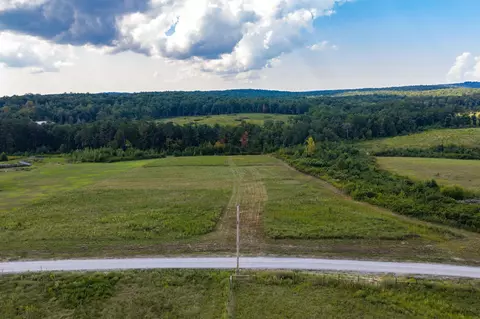 1343 Hidden Hills Dr, Graysville, TN 37338