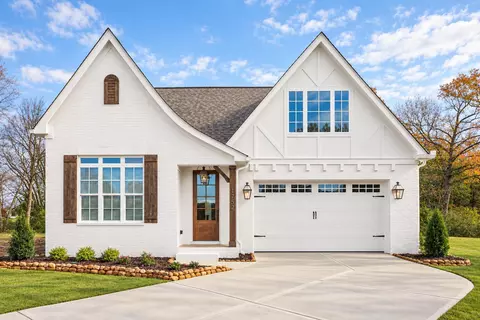 45 Storyvale Ln, Hixson, TN 37343