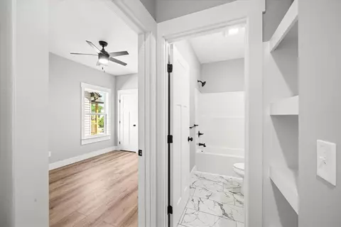 Entry Way - 140 Washington St, Dalton, GA 30721 photo 5 of 5