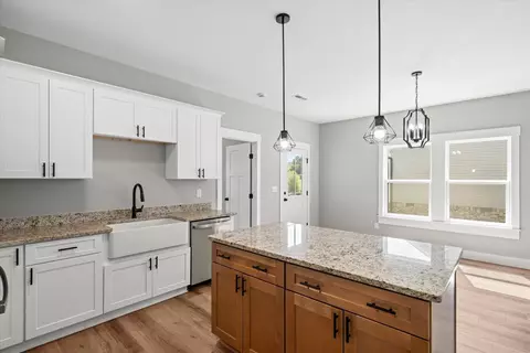 Kitchen - 140 Washington St, Dalton, GA 30721 photo 1 of 4