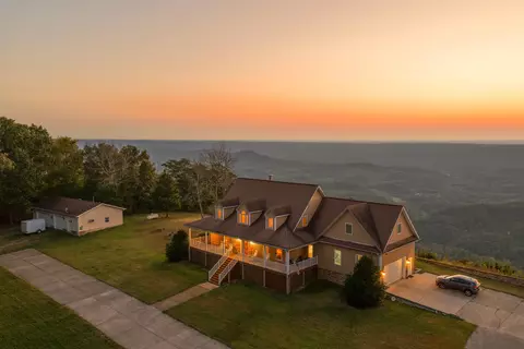 4223 Sunset Dr, Rising Fawn, GA 30738