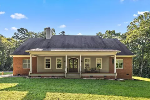 692 Clear Brooks Dr, Signal Mountain, TN 37377