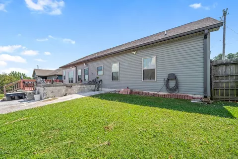 Exterior - 54 Franklin Cir, Fort Oglethorpe, GA 30742 photo 9 of 10