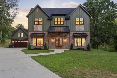 3061 Baggett Trl, Signal Mountain, TN 37377