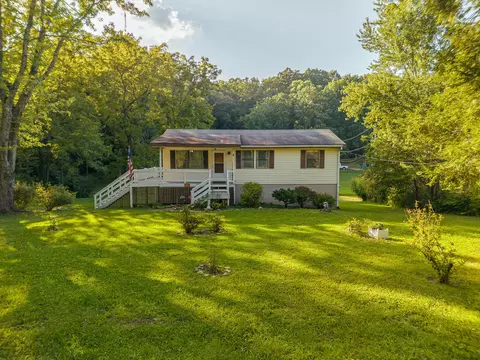 3501 Wilson Ave, Signal Mountain, TN 37377
