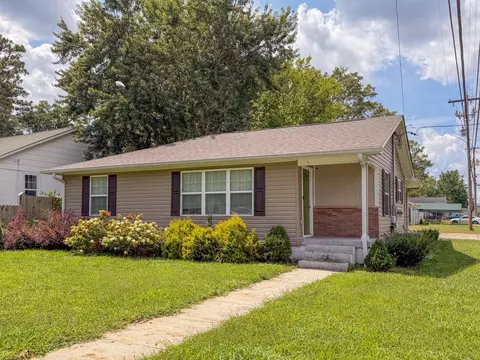 1482 E State Line Rd, Rossville, GA 30741