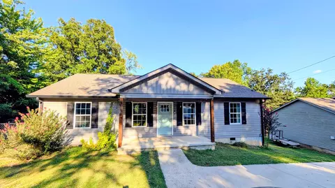 462 Sagamore Dr, Tunnel Hill, GA 30755