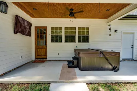 Exterior - 10370 Tn-150, Sequatchie, TN 37374 photo 6 of 17