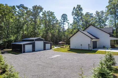 Exterior - 10370 Tn-150, Sequatchie, TN 37374 photo 15 of 17