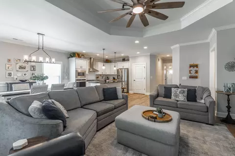 Living - 7473 Tailgate Loop, Ooltewah, TN 37363 photo 4 of 5