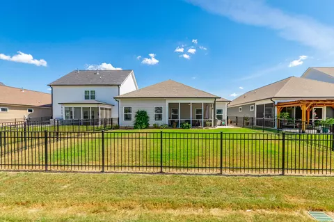 Exterior - 7473 Tailgate Loop, Ooltewah, TN 37363 photo 10 of 16