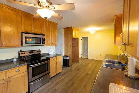 Kitchen - 822 Betsy Pack Dr, Jasper, TN 37347 photo 2 of 2