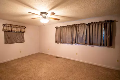Bedroom - 822 Betsy Pack Dr, Jasper, TN 37347 photo 5 of 5