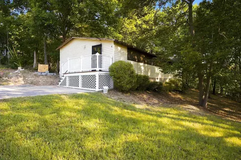 859 Ponderosa Dr, Soddy Daisy, TN 37379