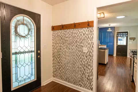 Entry Way - 290 Potts Rd, Ringgold, GA 30736 photo 1 of 3