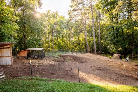 Exterior - 290 Potts Rd, Ringgold, GA 30736 photo 4 of 20