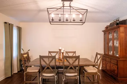 Dining - 290 Potts Rd, Ringgold, GA 30736 photo 1 of 1