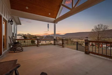 300 Skyhigh Dr, Dunlap, TN 37327