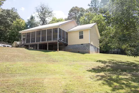 1307 Ridgeway Rd, Lafayette, GA 30728