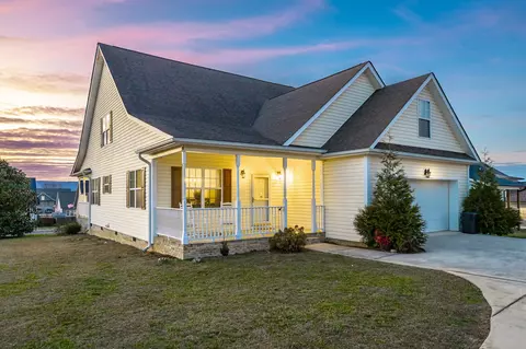 190 Sycamore Dr, Chickamauga, GA 30707