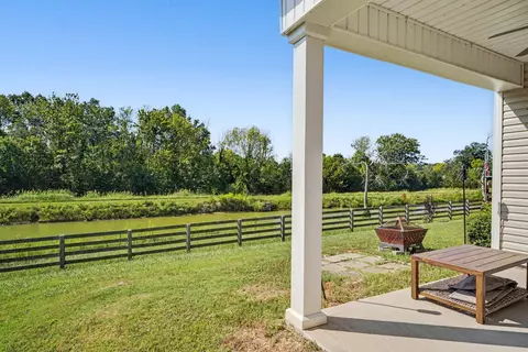 162 Huntley Meadows Dr, Rossville, GA 30741