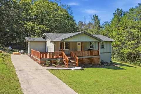 440 E Georgia Ave, Whitwell, TN 37397