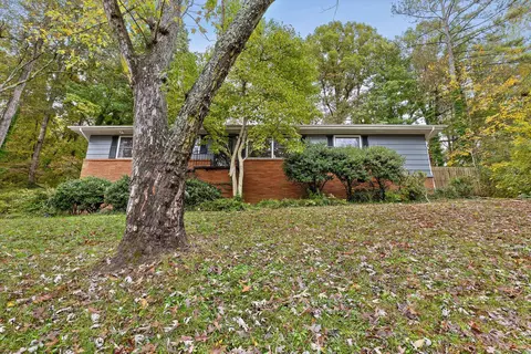 2526 Avalon Cir, Chattanooga, TN 37415