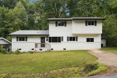 5836 Moody Sawyer Rd, Hixson, TN 37343