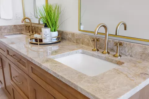 Bath - 357 E 4th St, Chattanooga, TN 37403 photo 13 of 15