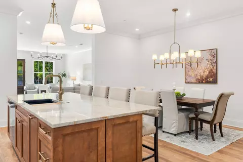 Dining - 357 E 4th St, Chattanooga, TN 37403 photo 3 of 4