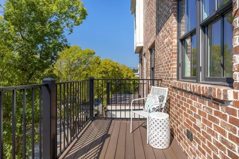 Exterior - 357 E 4th St, Chattanooga, TN 37403 photo 3 of 13