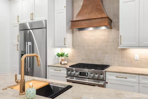 Kitchen - 357 E 4th St, Chattanooga, TN 37403 photo 1 of 4