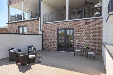 Exterior - 357 E 4th St, Chattanooga, TN 37403 photo 7 of 13