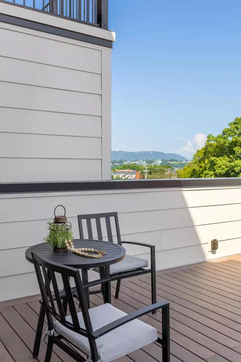 Exterior - 357 E 4th St, Chattanooga, TN 37403 photo 4 of 13