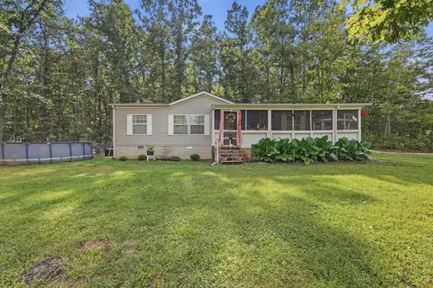 166 Killary Rd, Crossville, TN 38572