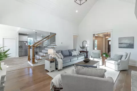 Living - 3481 Post Oak Rd, Ringgold, GA 30736 photo 4 of 4