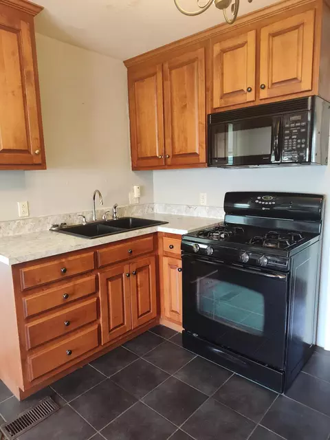 365 Cherry St, Dunlap, TN 37327 photo 3